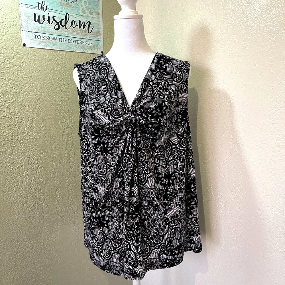Apt. 9 Women's Sleeveless blouse, Size OX